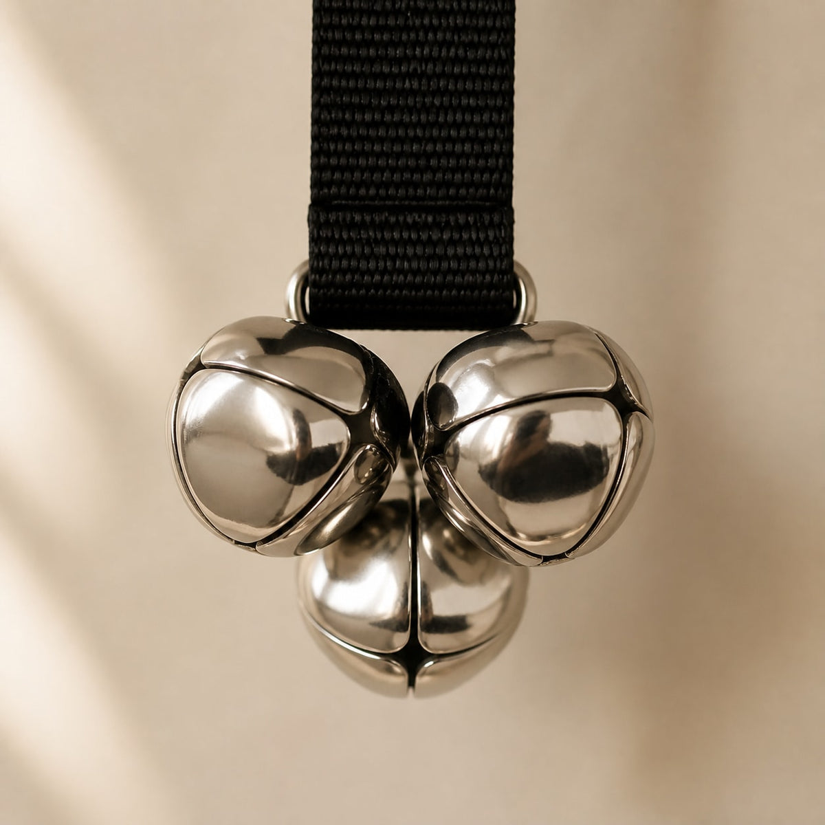 CueBell Dog Training Doorbell material and construction detail